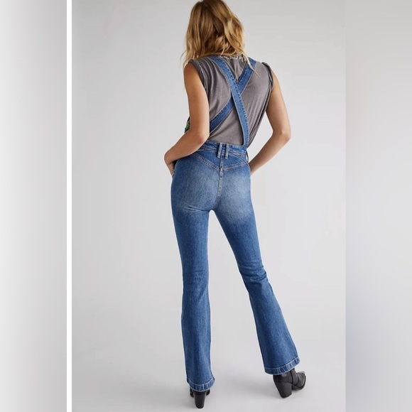 NWOT We The People Rolling River Denim Overalls size MEDIUM - Picture 3 of 9